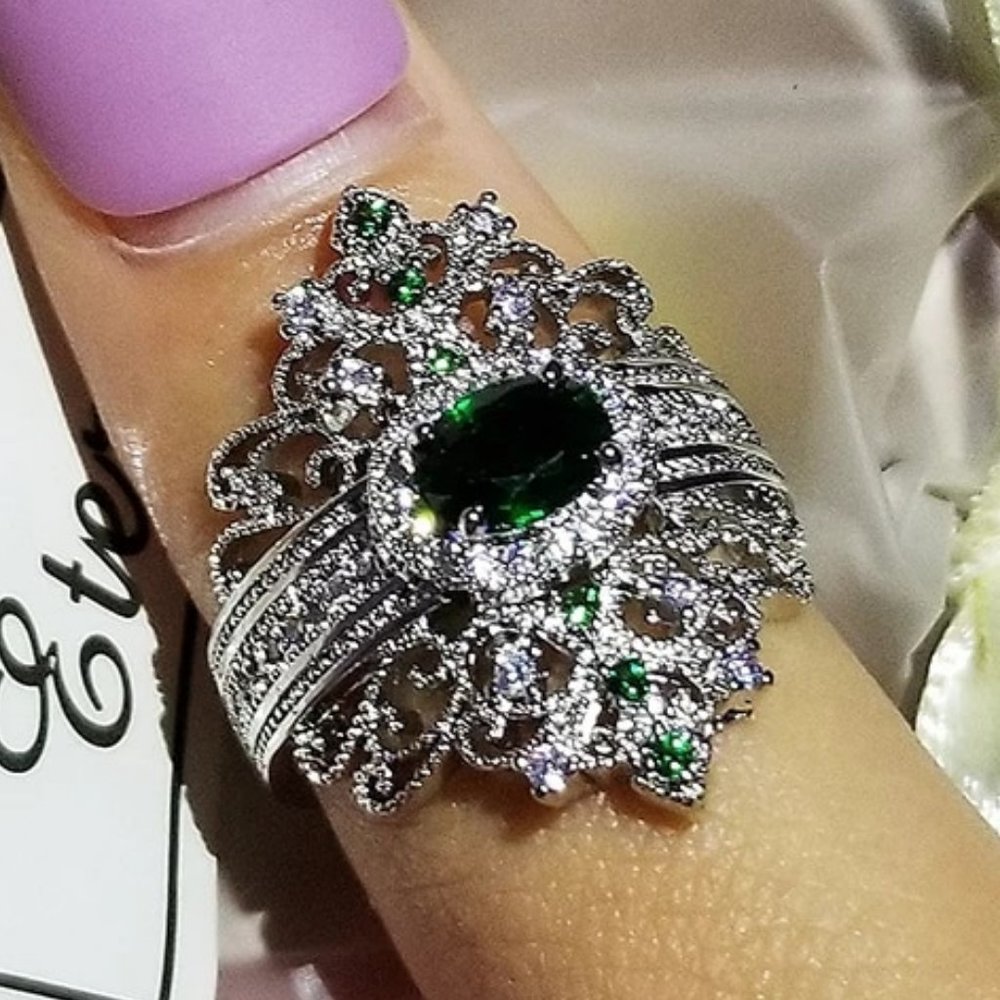 NEW 925 Silver Emerald Diamond Crown Luxury Ring